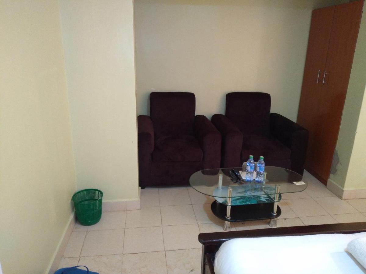 Crown Hotel Kericho Экстерьер фото