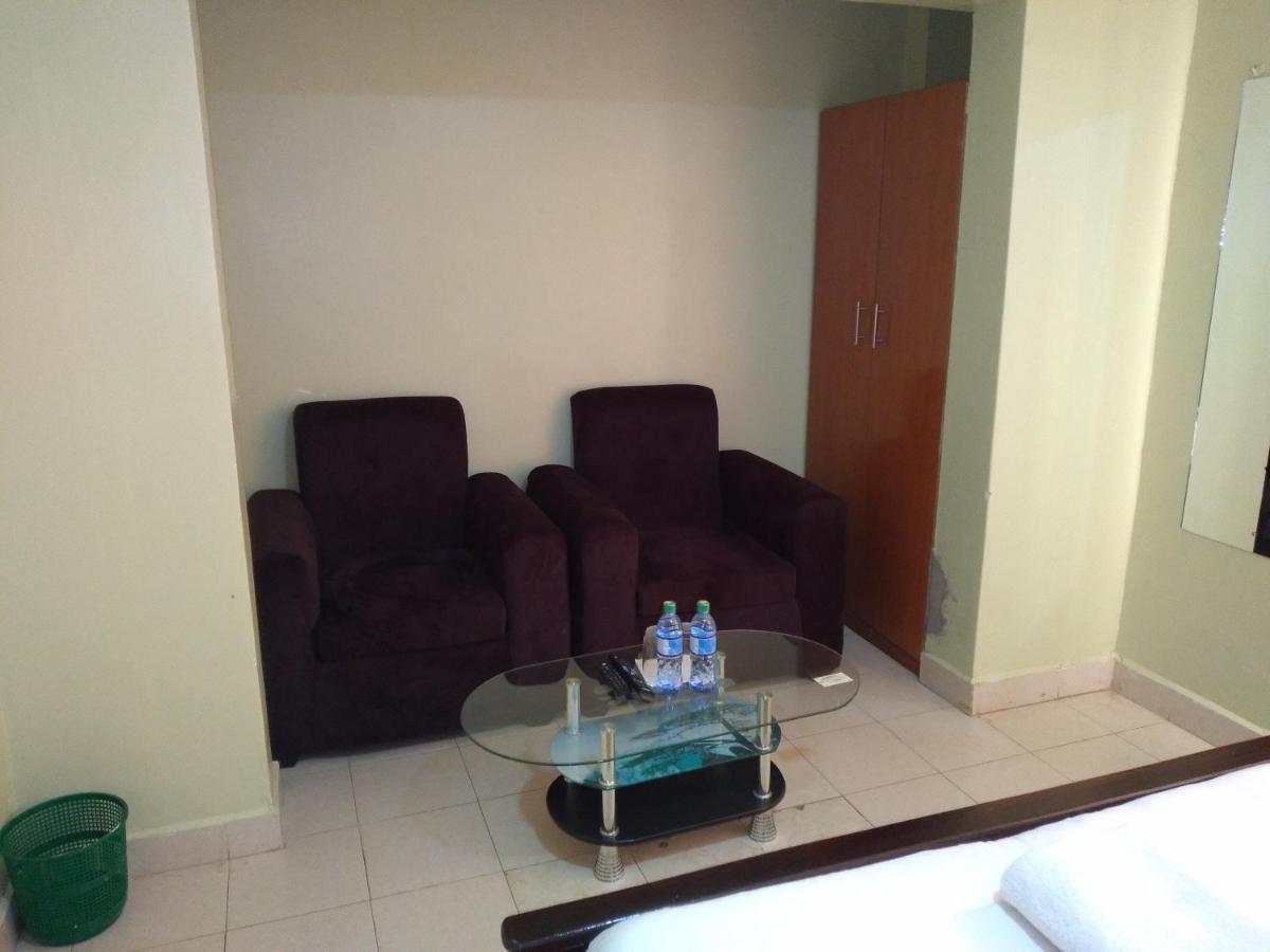 Crown Hotel Kericho Экстерьер фото
